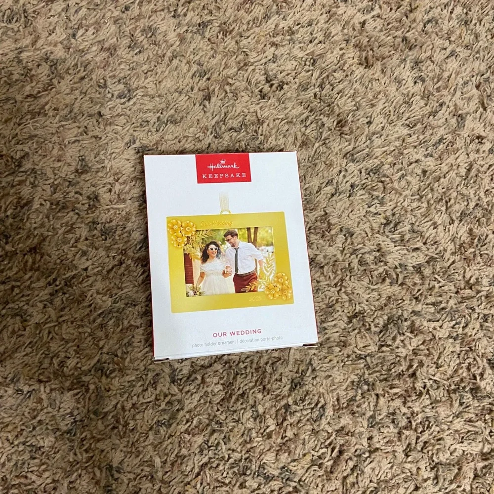 Hallmark Keepsake 2025 Our Wedding Photo‎ Holder Christmas Ornament Gold Metal